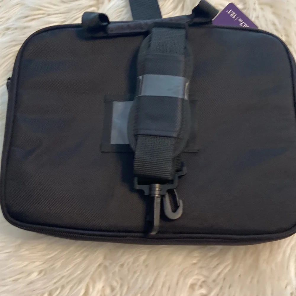 TARGUS Laptop bag color black brand new with tag see all photos